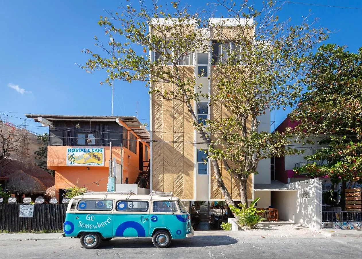 oOstel Smart Hostel - Tulum Pueblo